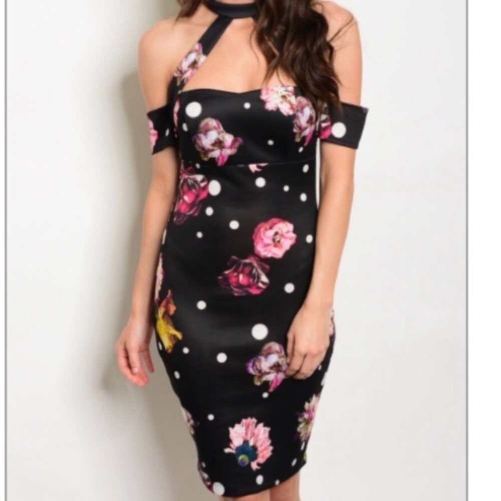 🌺 *HP* NWOT Cold Shoulder Floral Bodycon Dress